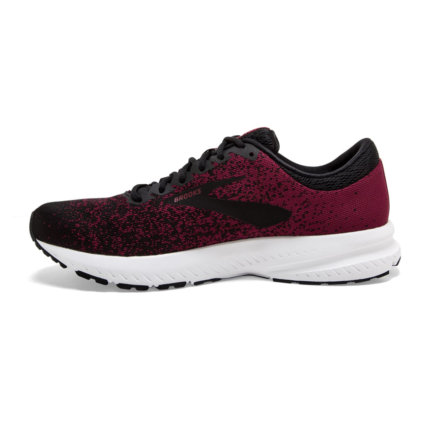 brooks launch 6 men