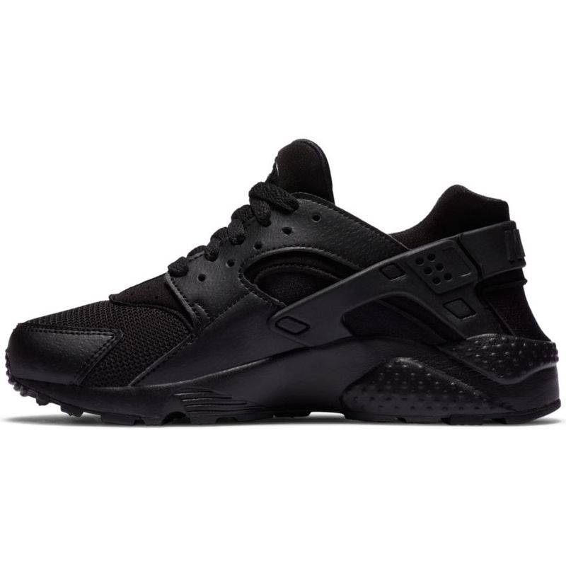 black huaraches grade school